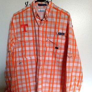University Of Tennessee Men's Columbia Shirt, Size M